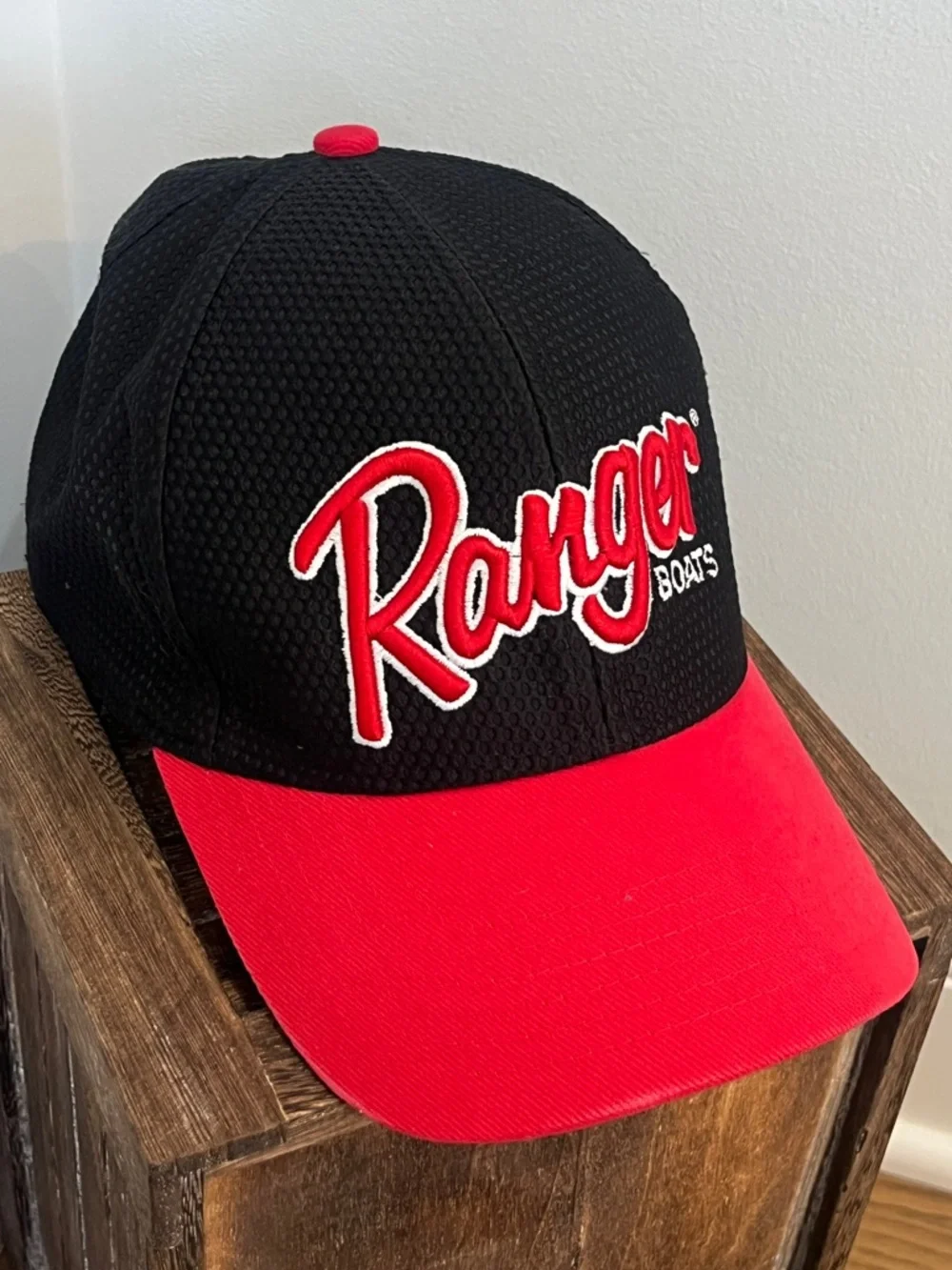 NWT Ranger Boats Embroidered Performance Cap - Picture 2 of 5